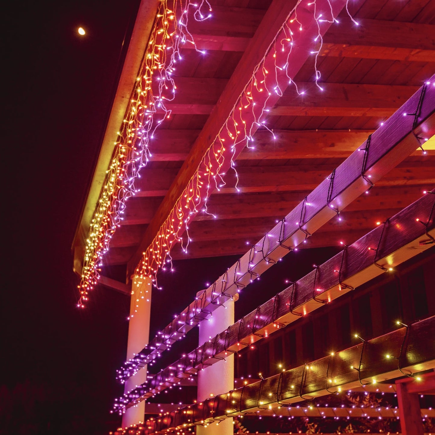 Twinkly Plus Icicle 250 LED RGBW 12,5m