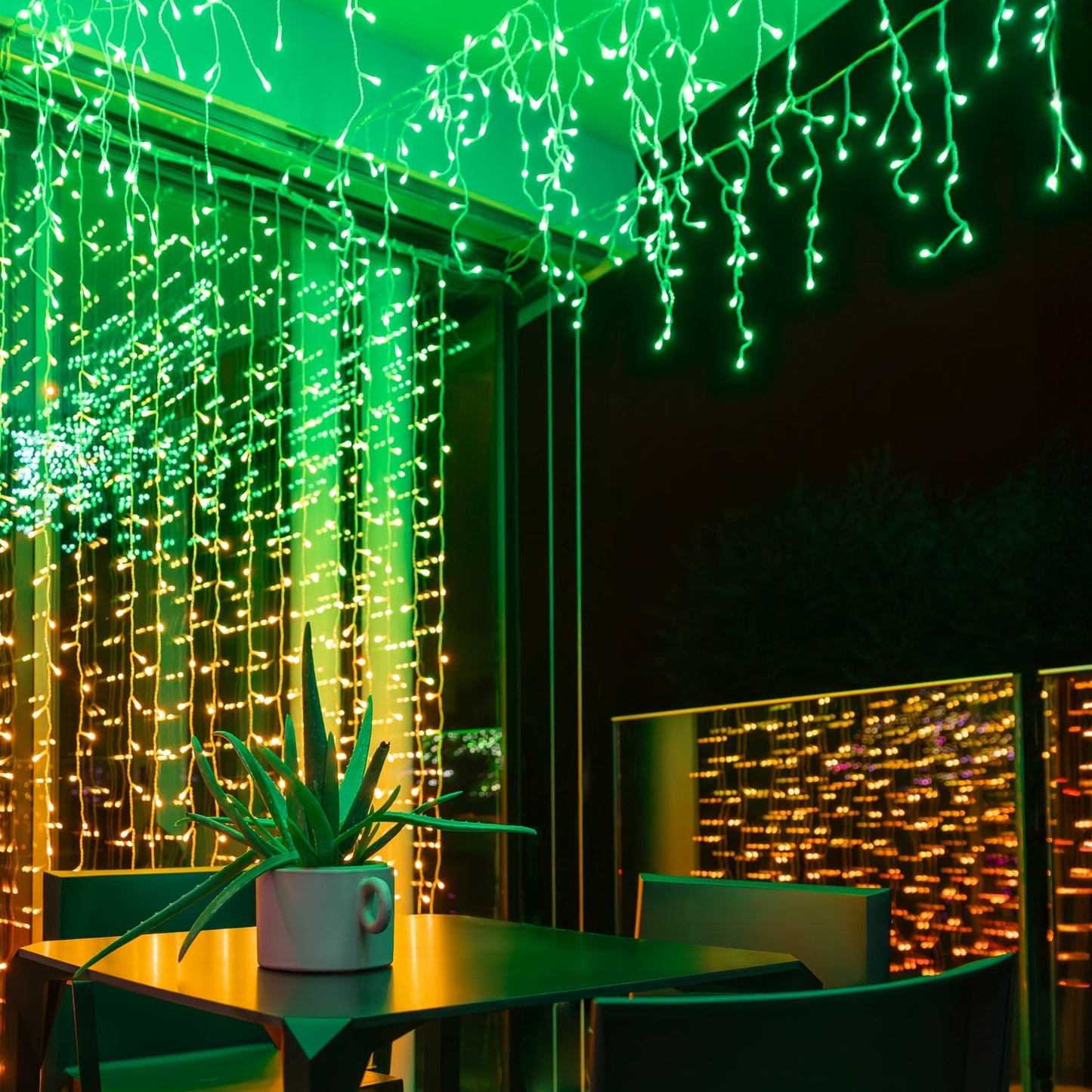 Twinkly Plus Icicle 250 LED RGBW 12,5m