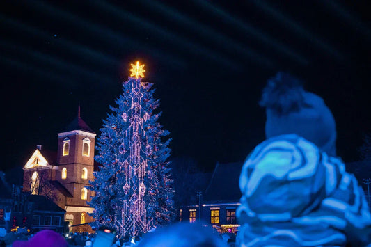 Iluminacje świąteczne LED – magia światła dla miast, firm i przestrzeni publicznych