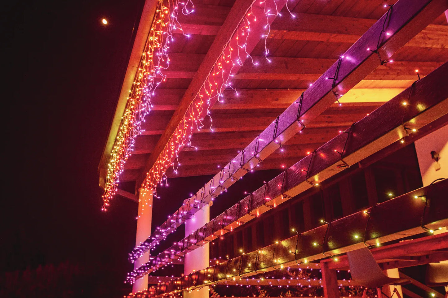 Twinkly Icicle RGBW